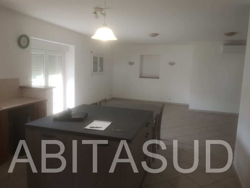 appartement 4 pièces en location sur ST JULIEN DU PUY (81440)